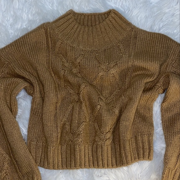 (3) Urban heritage sweaters - Picture 1 of 3